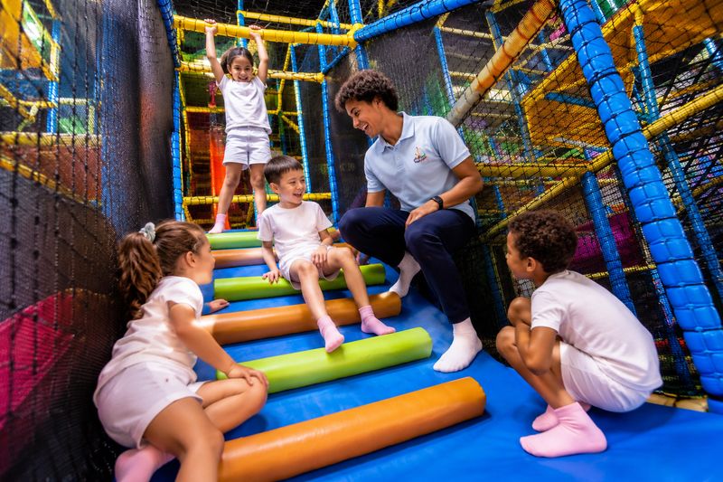 Parcours d'obstacles pour enfants chez You Kids Thiverval Liberty